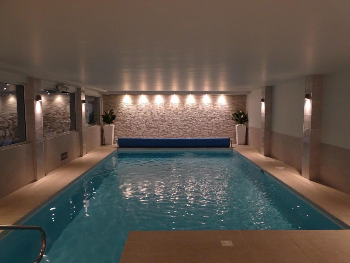 The Beeches Hotel & Leisure Club เวสต์บริดจ์ฟอร์ด ภายนอก รูปภาพ