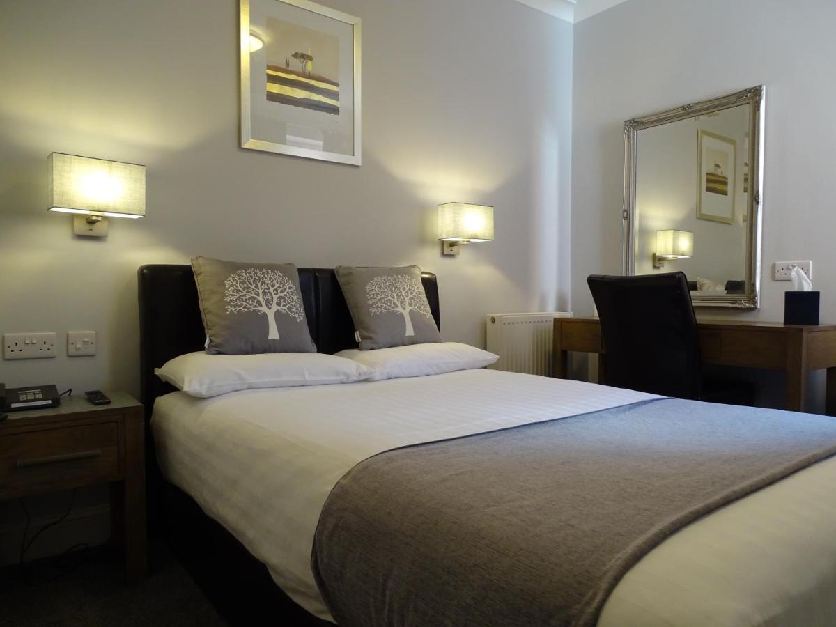 The Beeches Hotel & Leisure Club เวสต์บริดจ์ฟอร์ด ภายนอก รูปภาพ