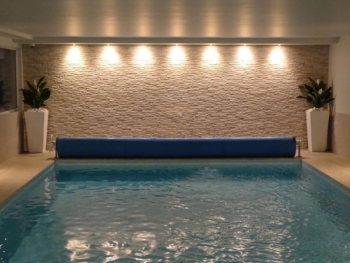 The Beeches Hotel & Leisure Club เวสต์บริดจ์ฟอร์ด ภายนอก รูปภาพ